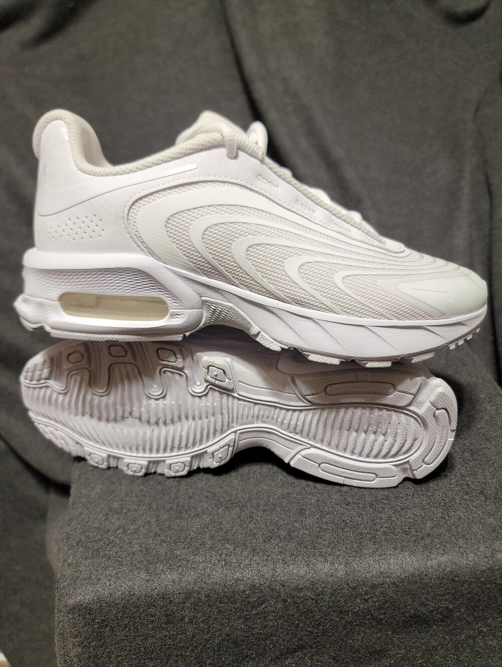 Nike-Air Max Fire 'Triple White'
